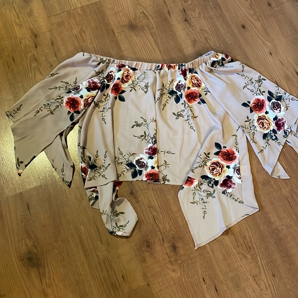 YOINS off the shoulder flowy blouse.